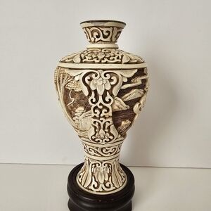 Vintage Cream Faux Cinnabar Vase – 8" Carved Resin Chinoiserie Landscape Scene